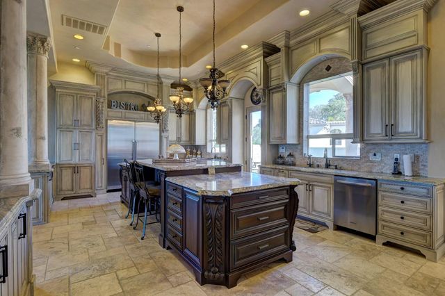 2070 W Green Springs Rd, El Dorado Hills, CA 95762