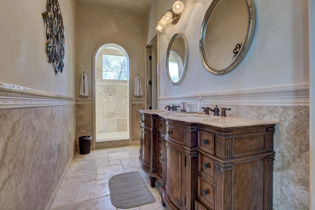 2070 W Green Springs Rd, El Dorado Hills, CA 95762