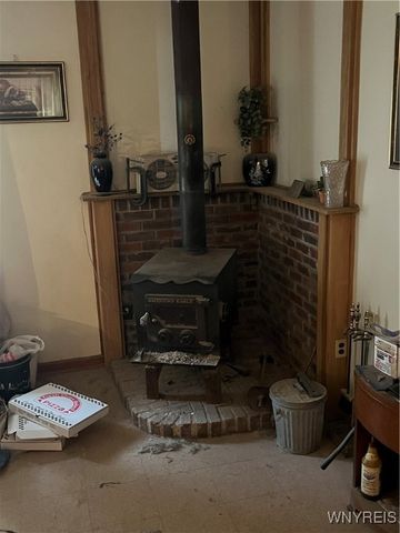 8251 Colonial Drive, Niagara, NY 14304