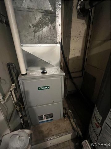 8251 Colonial Drive, Niagara, NY 14304