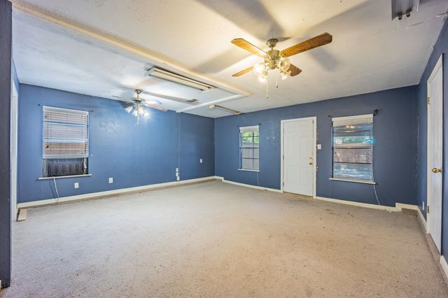 605 Via Del Sur, Mesquite, TX 75150