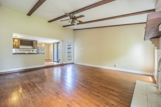605 Via Del Sur, Mesquite, TX 75150