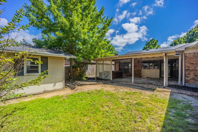 605 Via Del Sur, Mesquite, TX 75150