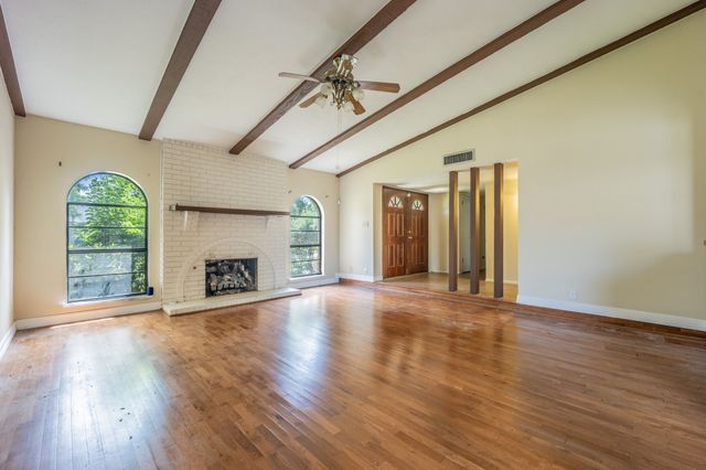 605 Via Del Sur, Mesquite, TX 75150