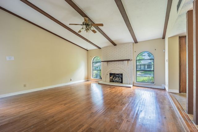 605 Via Del Sur, Mesquite, TX 75150