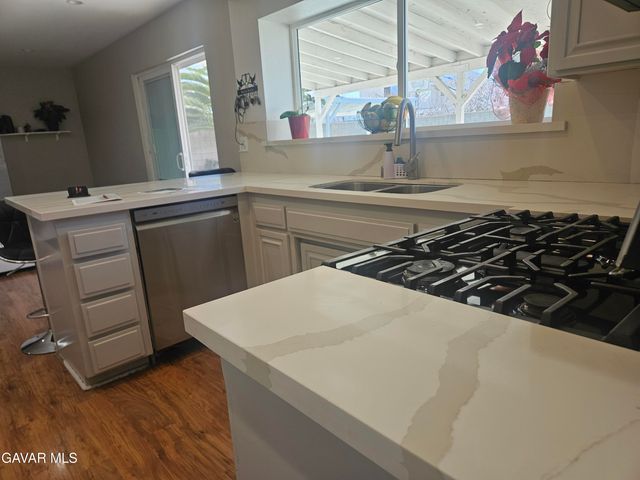 37323 Daybreak Street, Palmdale, CA 93550