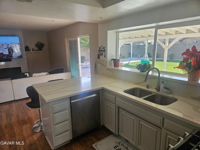 37323 Daybreak Street, Palmdale, CA 93550