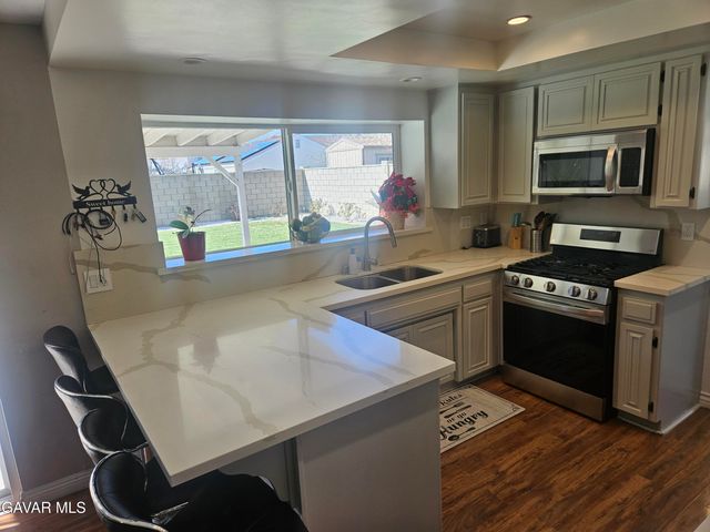 37323 Daybreak Street, Palmdale, CA 93550