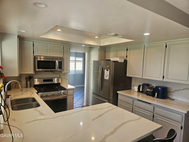 37323 Daybreak Street, Palmdale, CA 93550