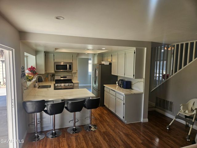 37323 Daybreak Street, Palmdale, CA 93550