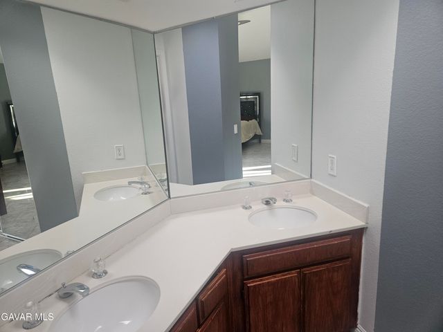 37323 Daybreak Street, Palmdale, CA 93550