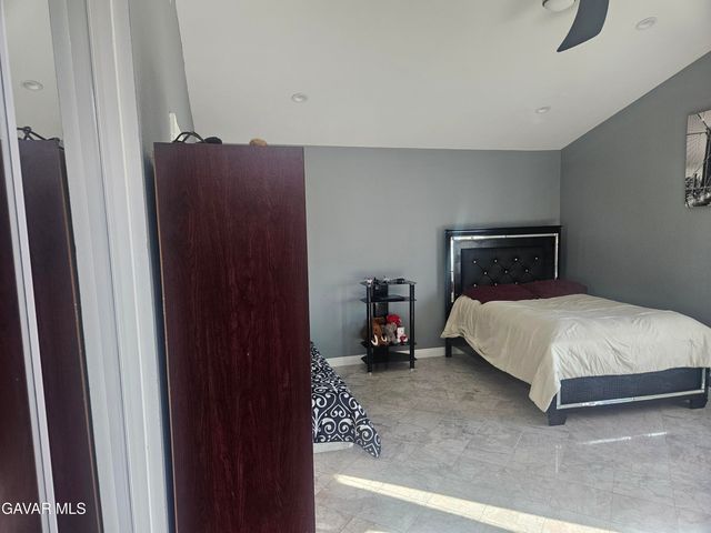 37323 Daybreak Street, Palmdale, CA 93550