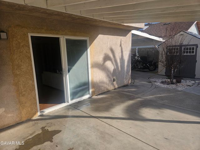 37323 Daybreak Street, Palmdale, CA 93550