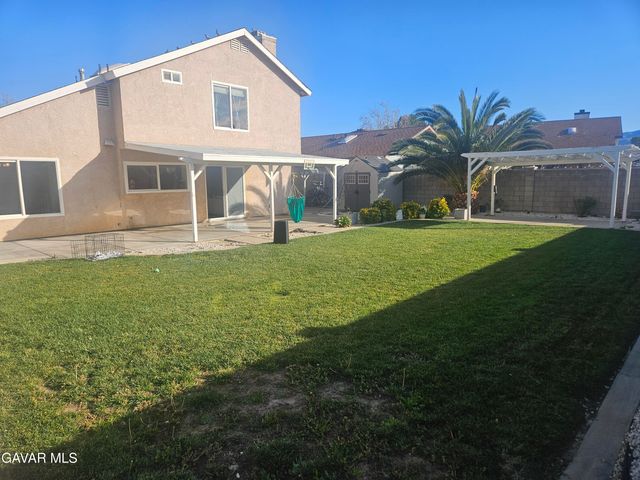 37323 Daybreak Street, Palmdale, CA 93550