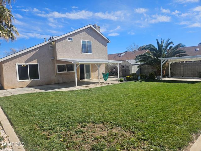37323 Daybreak Street, Palmdale, CA 93550