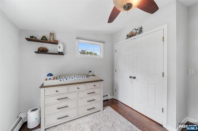 25 2nd Avenue, Roseland, NJ 07068