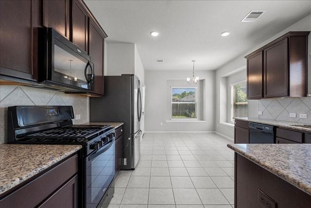 5111 Bay Lane, Bacliff, TX 77518