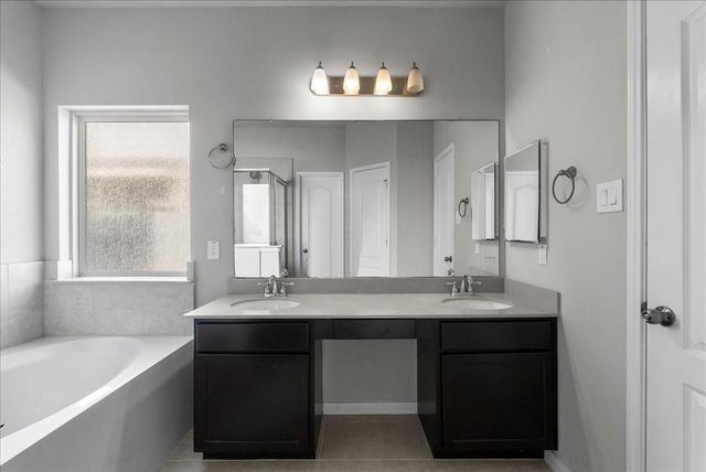 5111 Bay Lane, Bacliff, TX 77518