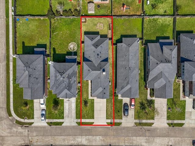 5111 Bay Lane, Bacliff, TX 77518