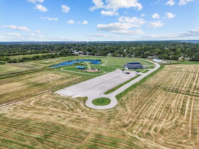 5111 Bay Lane, Bacliff, TX 77518