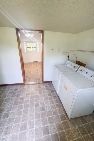 606 N 3rd Street, Guthrie Center, IA 50115