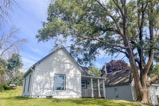 606 N 3rd Street, Guthrie Center, IA 50115