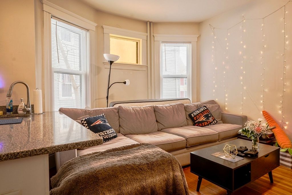 108 Hillside 1, Boston, MA 02120