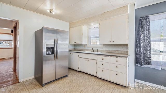 213 Roseland Street, Kingsford, MI 49802