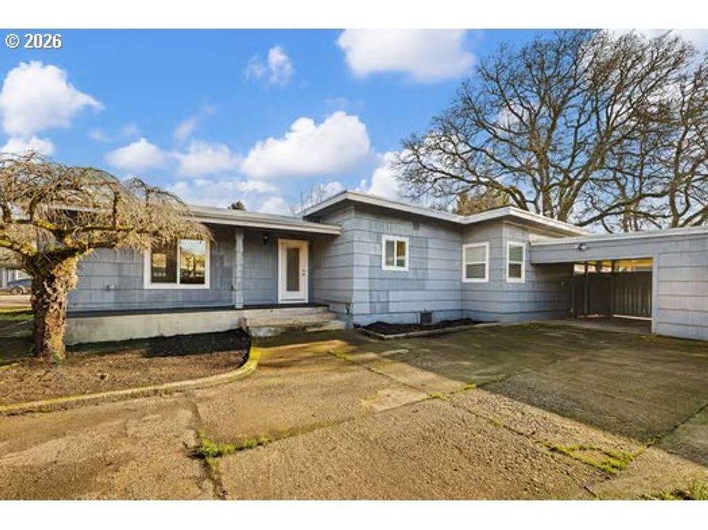 450 Hunsaker Ln, Eugene, OR 97404