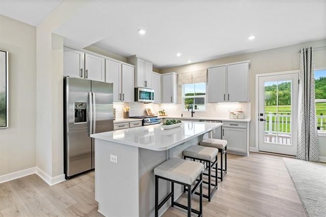 8013 Chief Way, Adams Twp, PA 16046