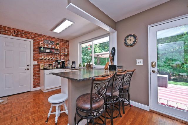 137 Bayham Drive, Cincinnati, OH 45218