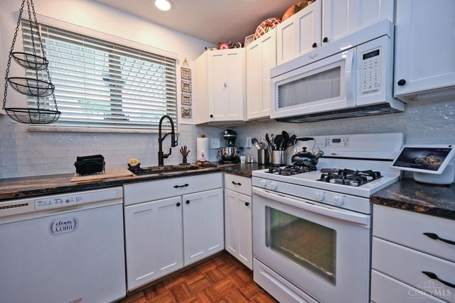 137 Bayham Drive, Cincinnati, OH 45218