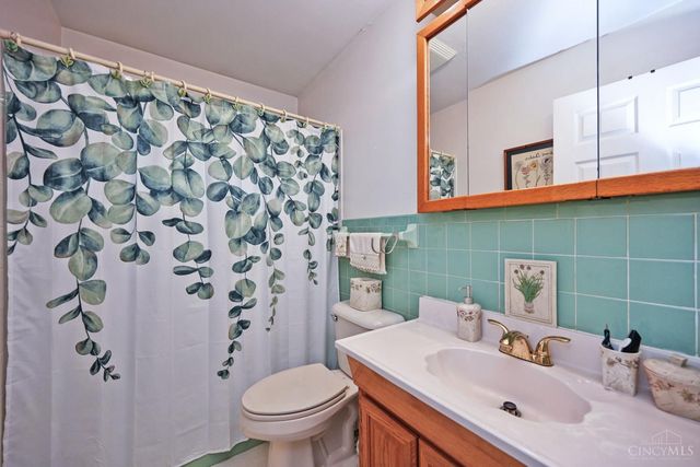 137 Bayham Drive, Cincinnati, OH 45218