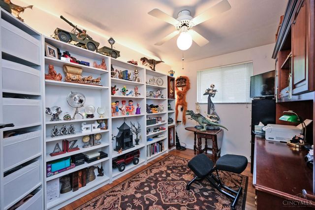 137 Bayham Drive, Cincinnati, OH 45218