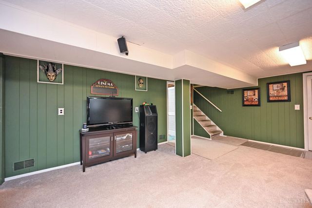 137 Bayham Drive, Cincinnati, OH 45218
