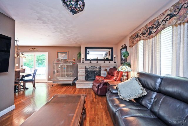 137 Bayham Drive, Cincinnati, OH 45218