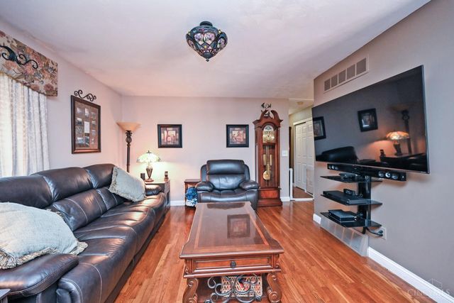 137 Bayham Drive, Cincinnati, OH 45218