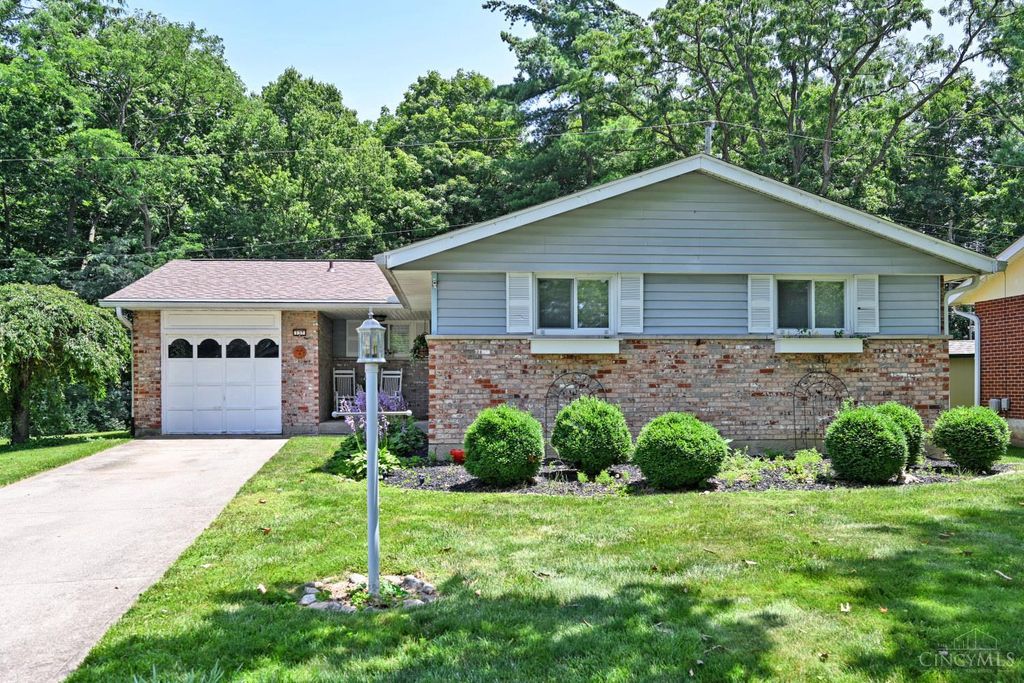 137 Bayham Drive, Cincinnati, OH 45218