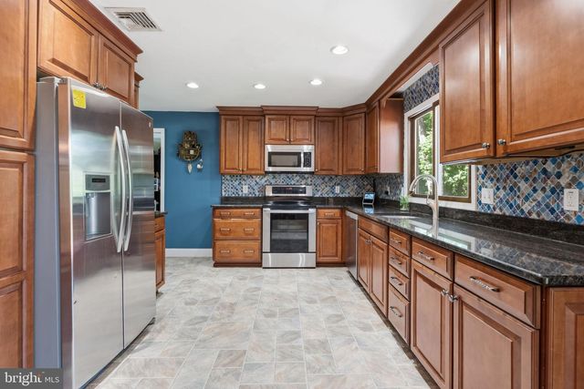 2329 COLES BLVD, Norristown, PA 19401