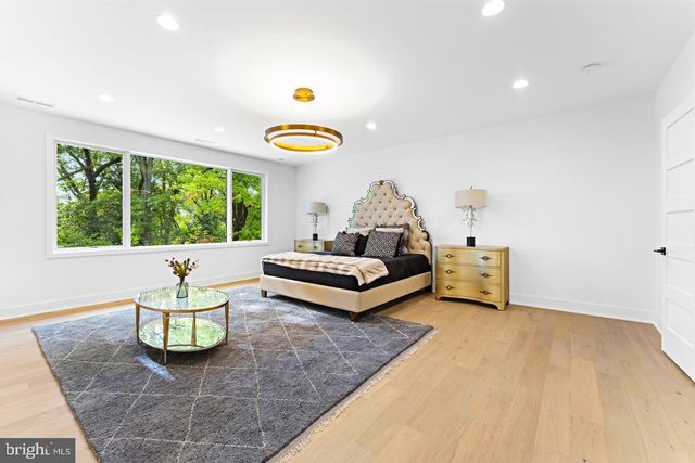 1629 SENECA AVE, Mclean, VA 22102