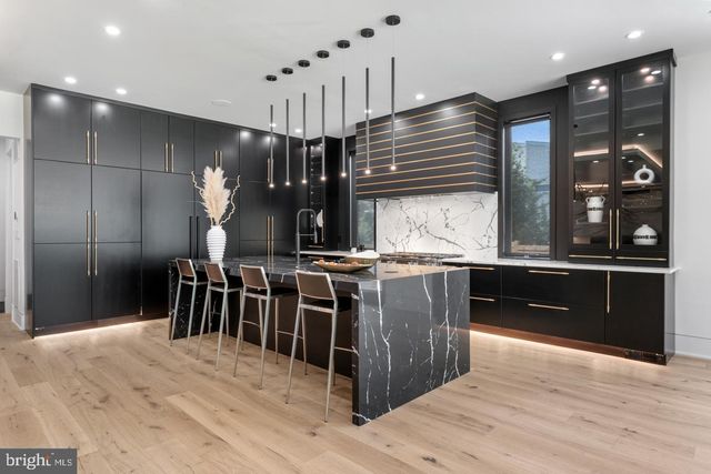 1629 SENECA AVE, Mclean, VA 22102