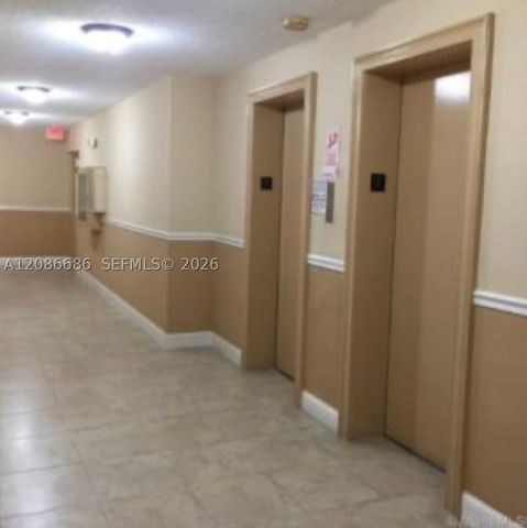 5033 NW 7th St 312, Miami, FL 33126