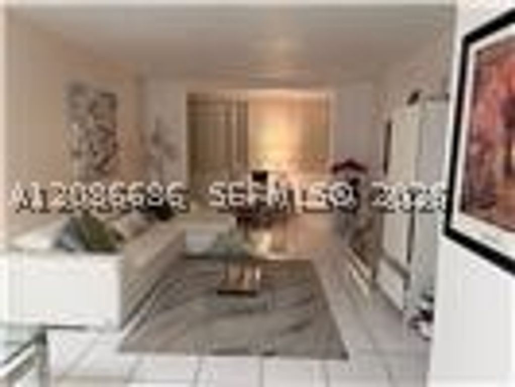 5033 NW 7th St 312, Miami, FL 33126