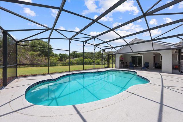 233 EASTERN AVENUE, St Cloud, FL 34769