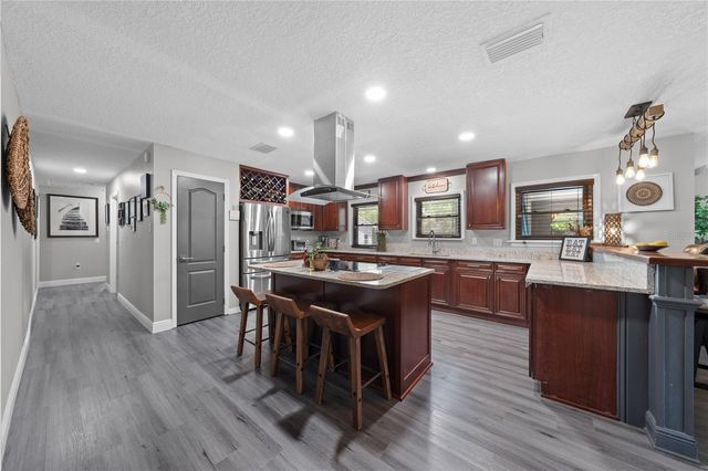 233 EASTERN AVENUE, St Cloud, FL 34769