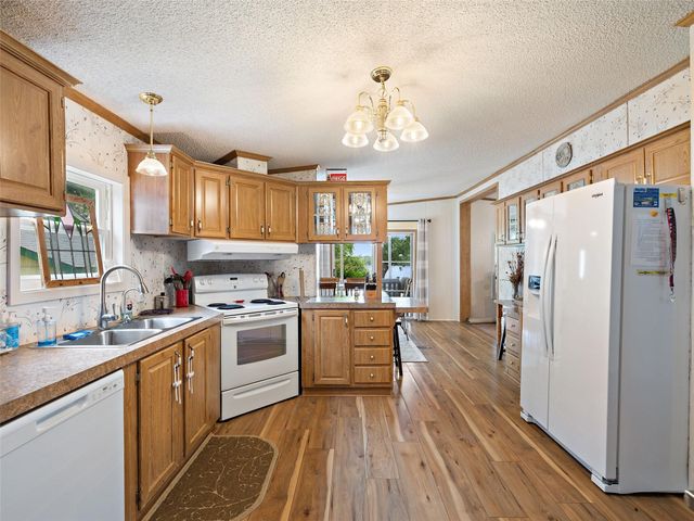 115 Firecracker LN, Kingsland, TX 78639