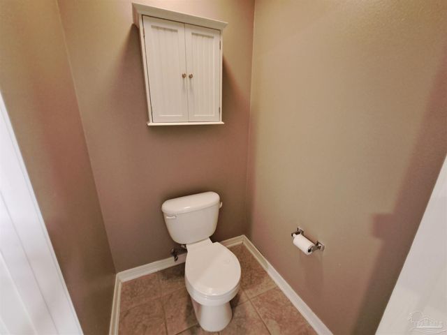 602 Batten Blvd, Pensacola, FL 32507