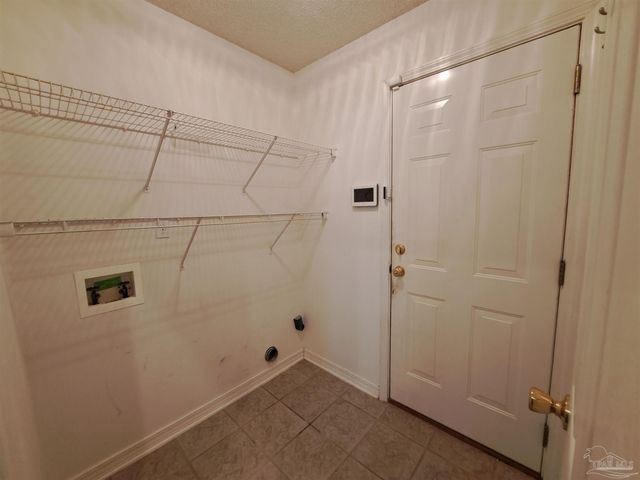 602 Batten Blvd, Pensacola, FL 32507