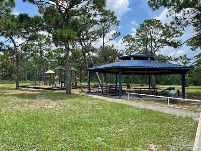 602 Batten Blvd, Pensacola, FL 32507