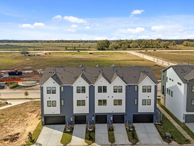 1334 Mercantile Street, Richmond, TX 77406